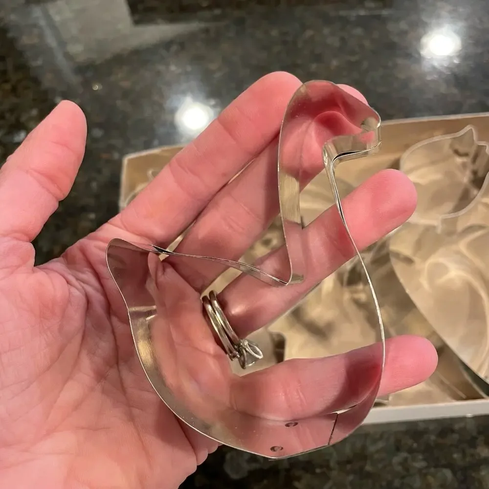 Vintage Metal Cookie Cutters Fox Run Country Collection 3630 set of 6 box 1987
